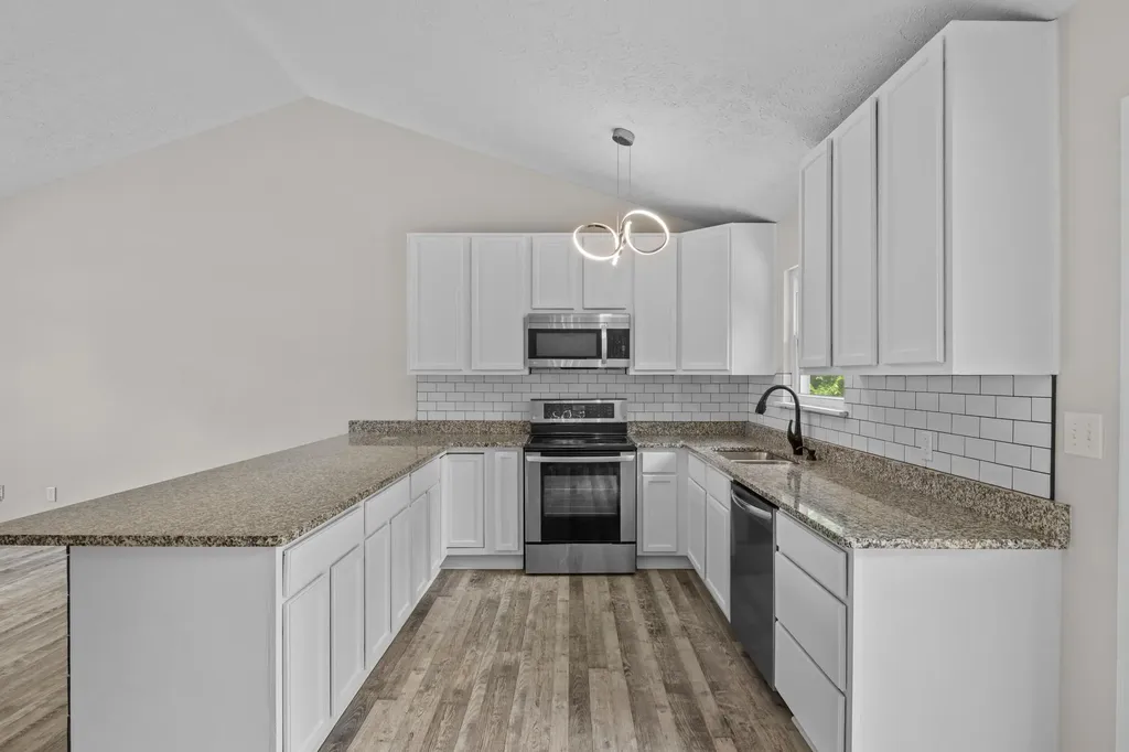 124 Barren River Boulevard Georgetown KY 40324