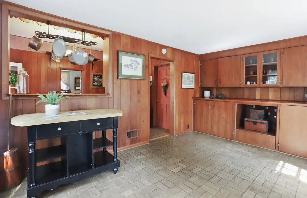 2149 State Route 94w Murray KY 42071