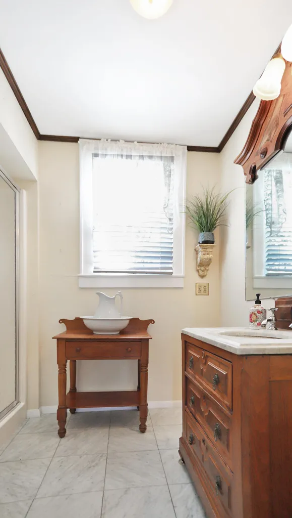 2149 State Route 94w Murray KY 42071