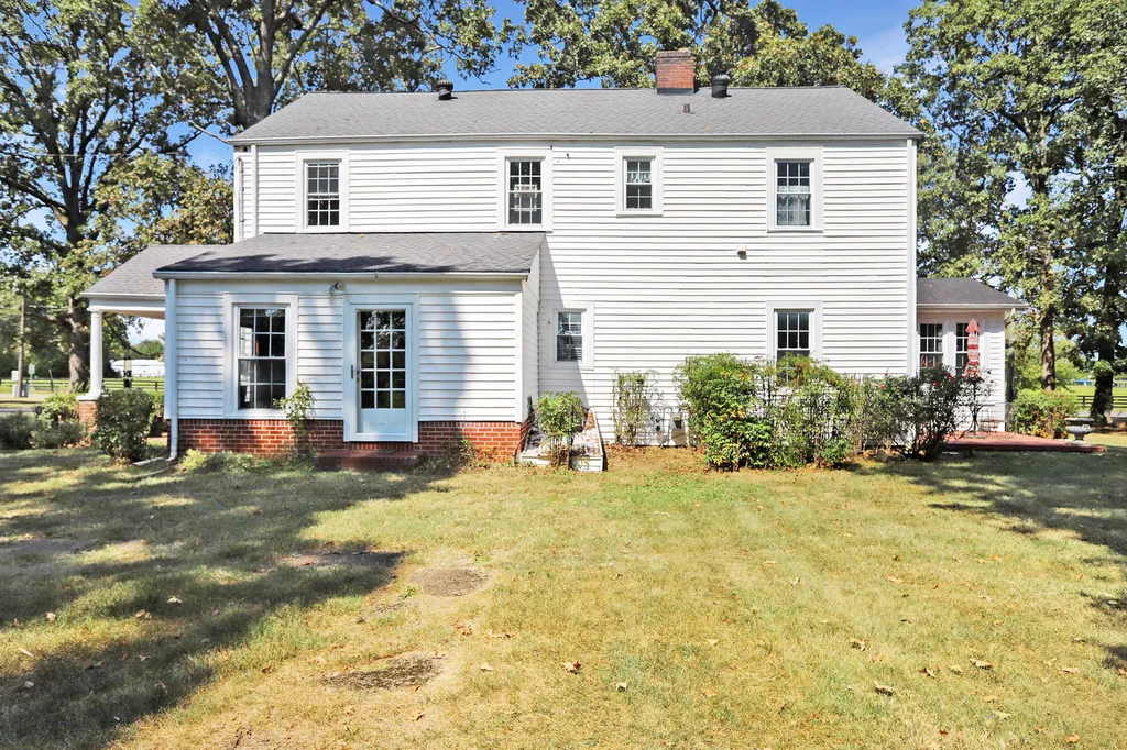 2149 State Route 94w Murray KY 42071
