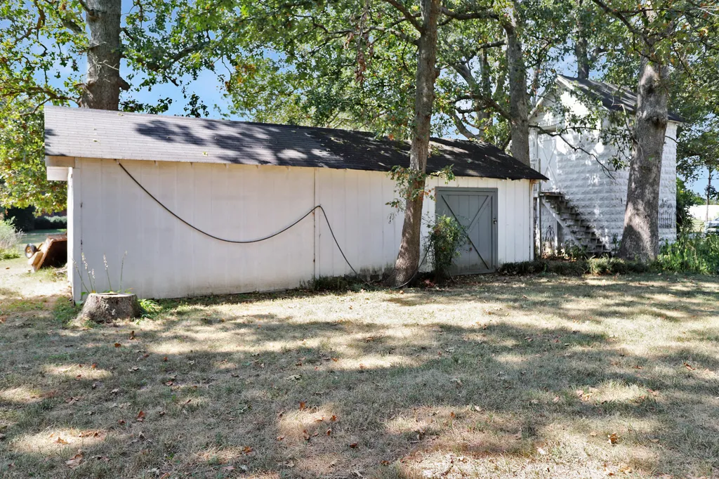 2149 State Route 94w Murray KY 42071