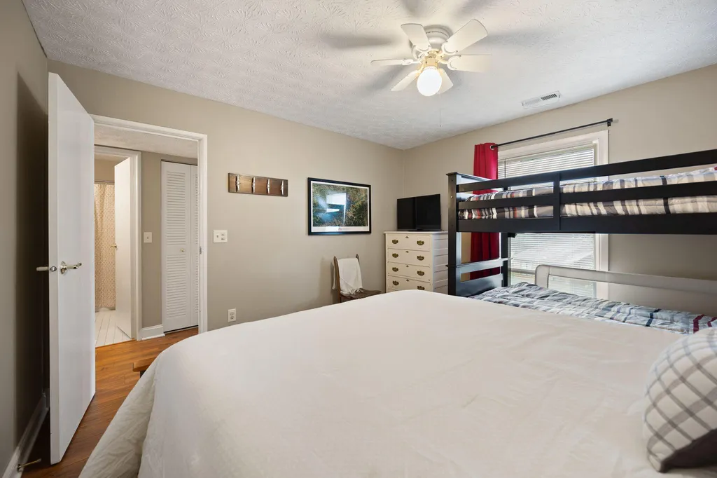 42-2 Woodson Bend Resort Bronston KY 42518