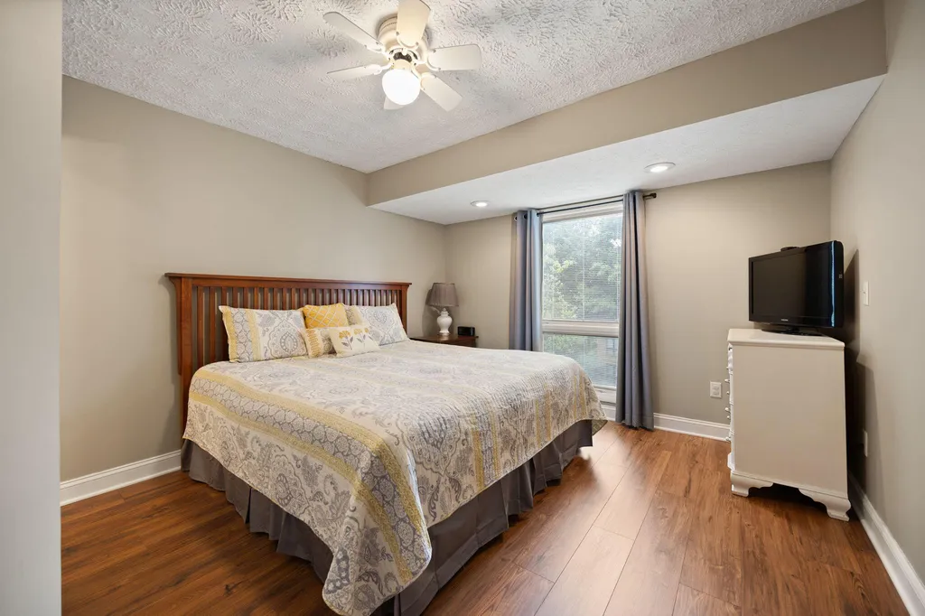42-2 Woodson Bend Resort Bronston KY 42518