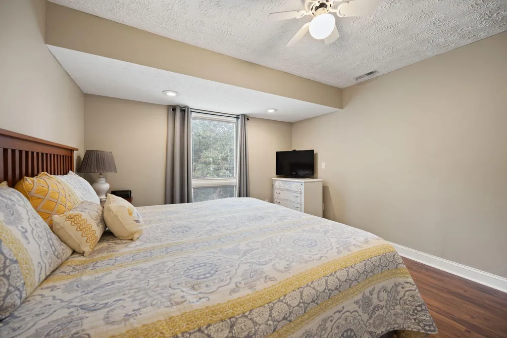42-2 Woodson Bend Resort Bronston KY 42518