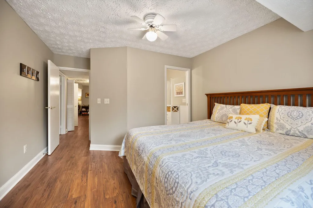 42-2 Woodson Bend Resort Bronston KY 42518