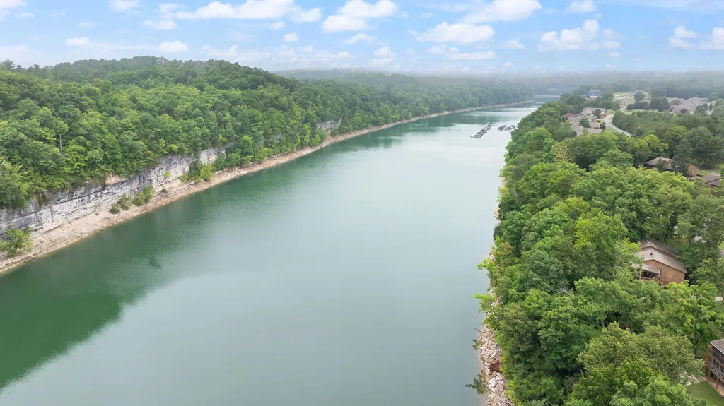 42-2 Woodson Bend Resort Bronston KY 42518