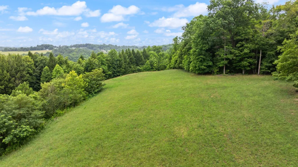 0000 0000 Mathis Road Mckee KY 40447