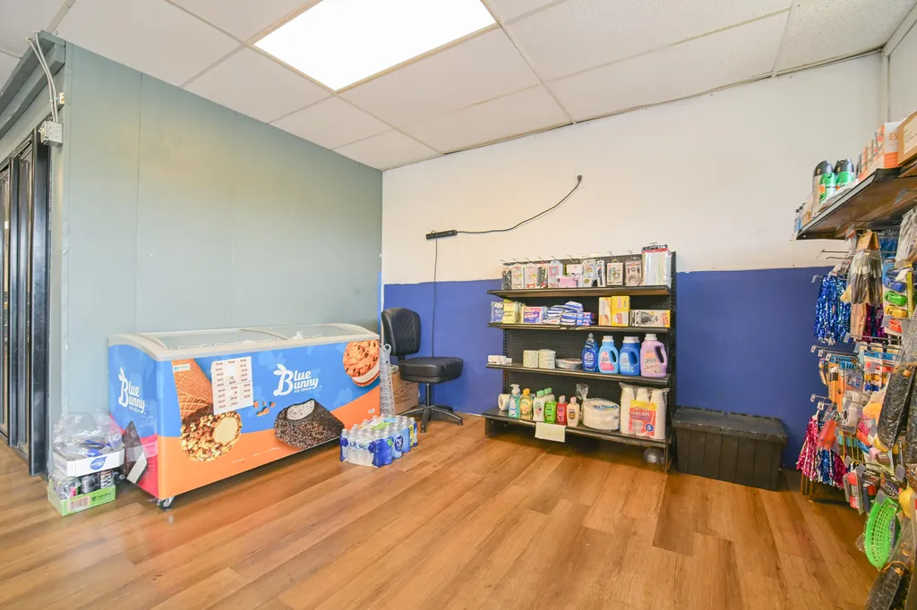 8196 State Route 121 S Mayfield KY 42066