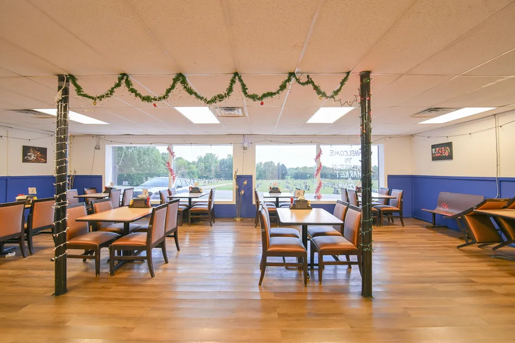 8196 State Route 121 S Mayfield KY 42066