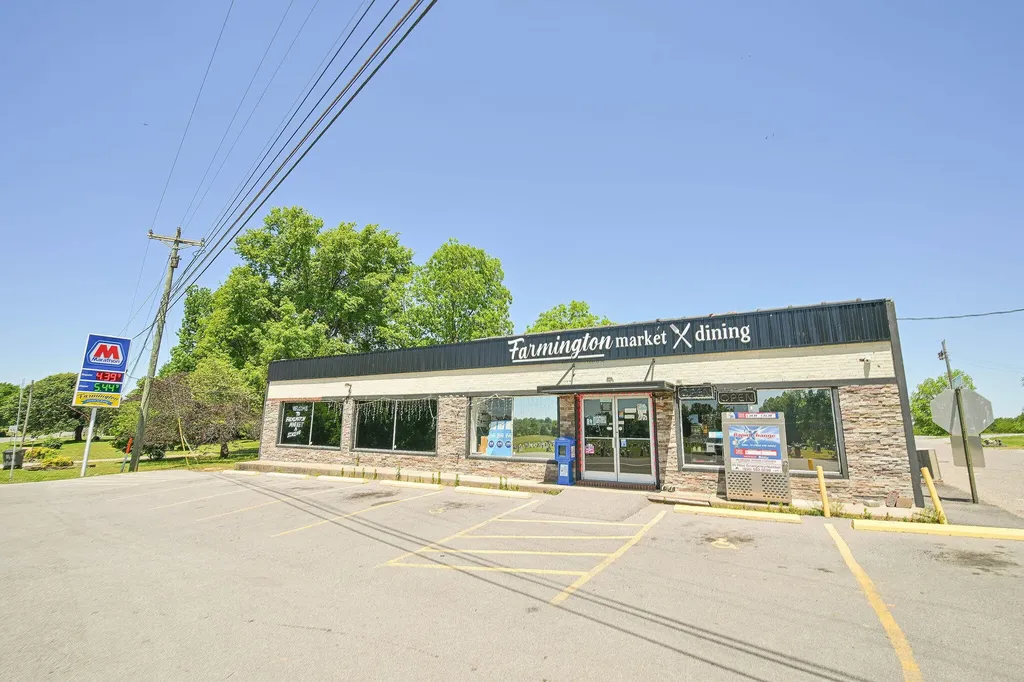 8196 State Route 121 S Mayfield KY 42066