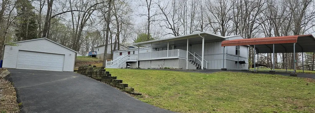 706 Justin Lane Gilbertsville KY 42044