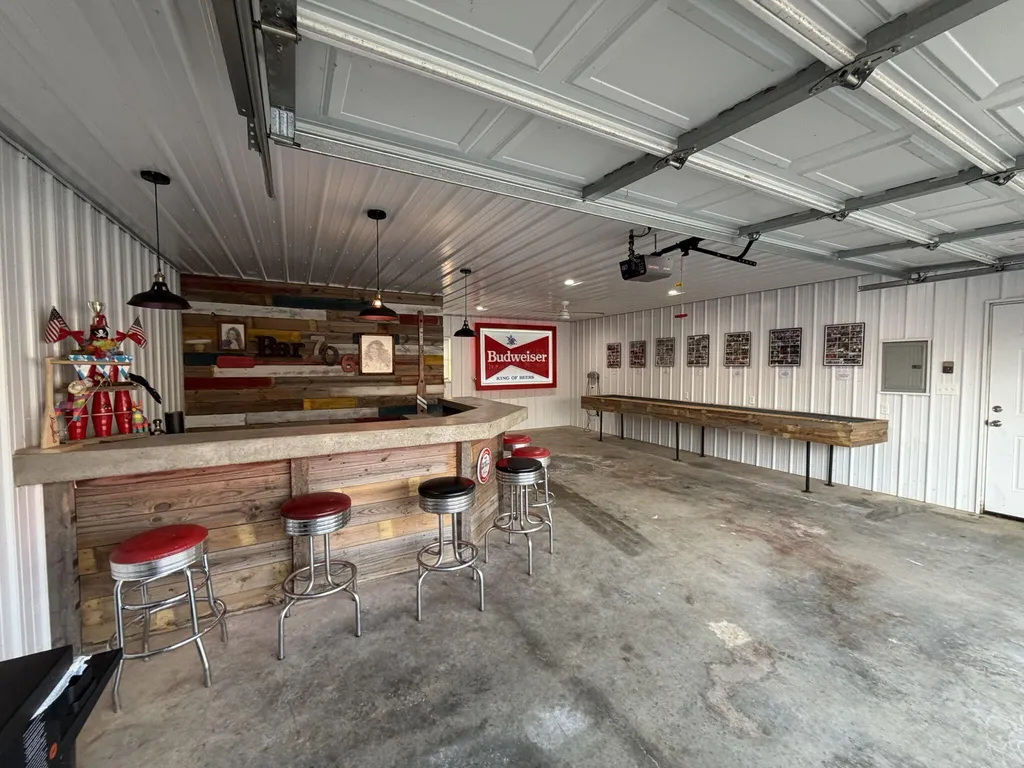 706 Justin Lane Gilbertsville KY 42044
