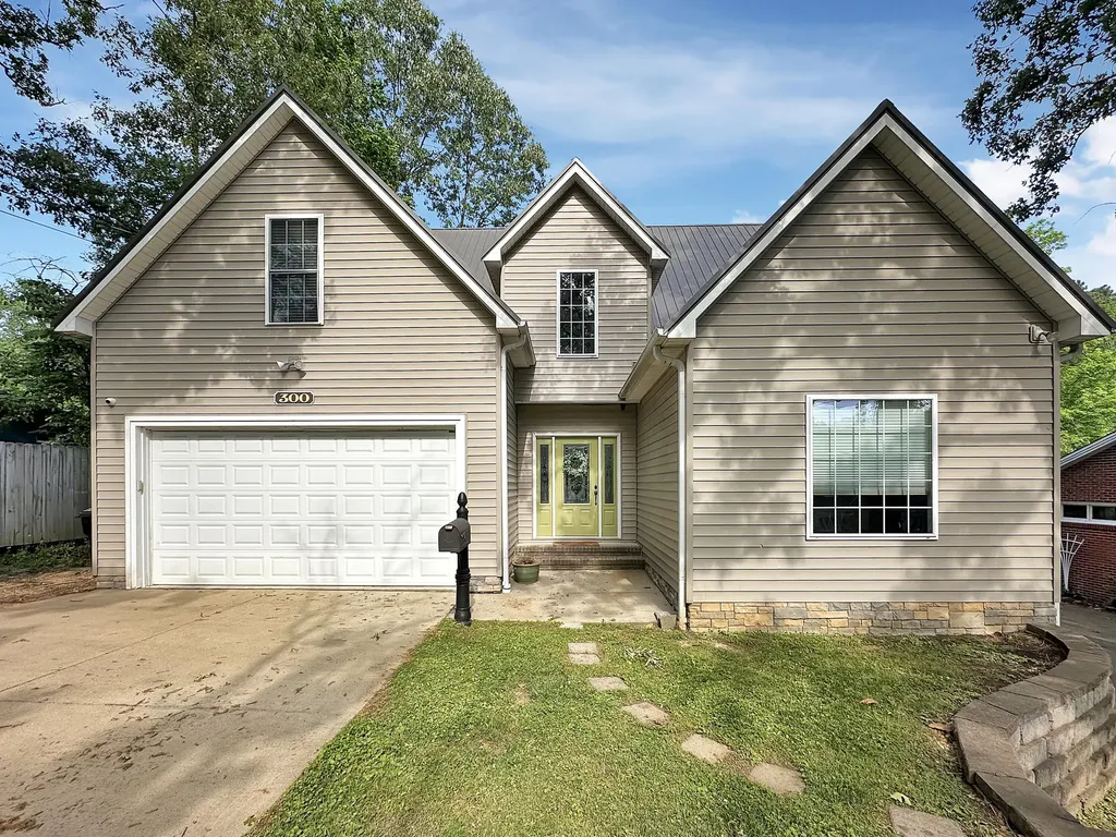 300 N 8th Street Murray KY 42071