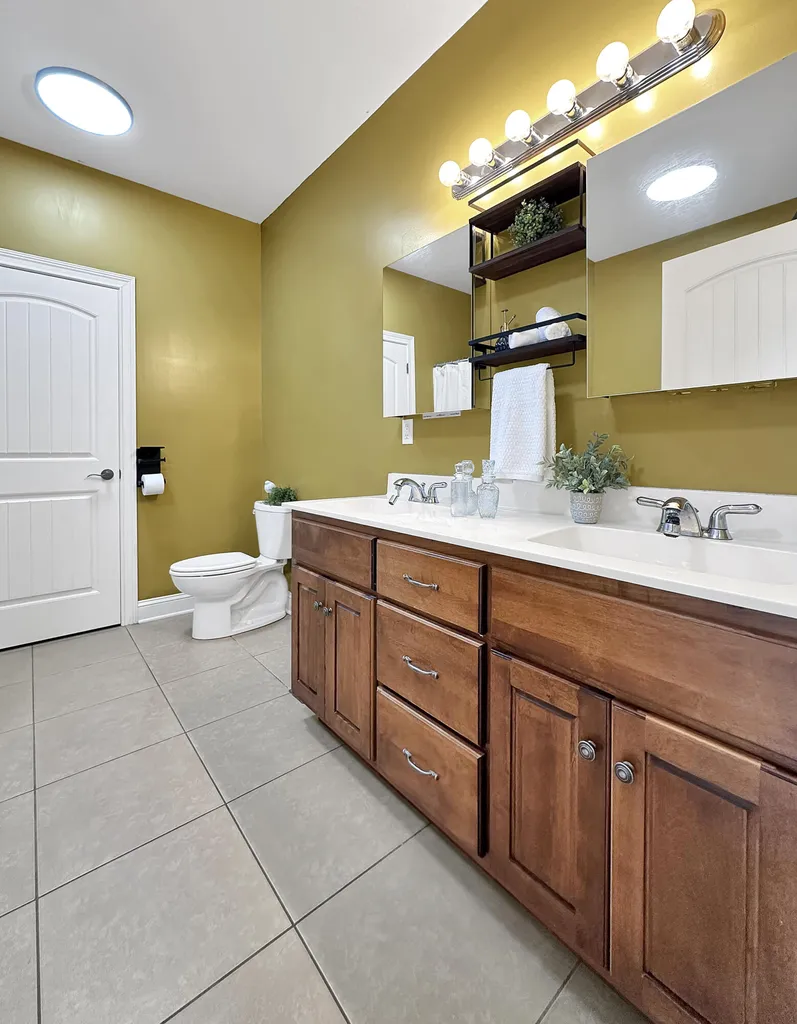 300 N 8th Street Murray KY 42071