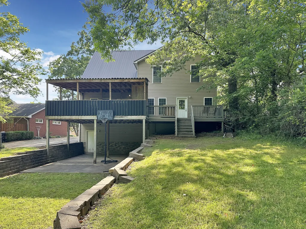 300 N 8th Street Murray KY 42071