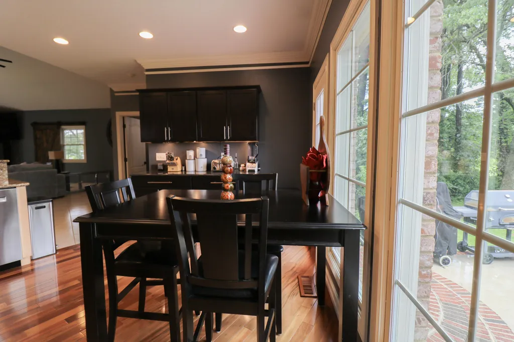 161 Lakeside Drive Paducah KY 42003
