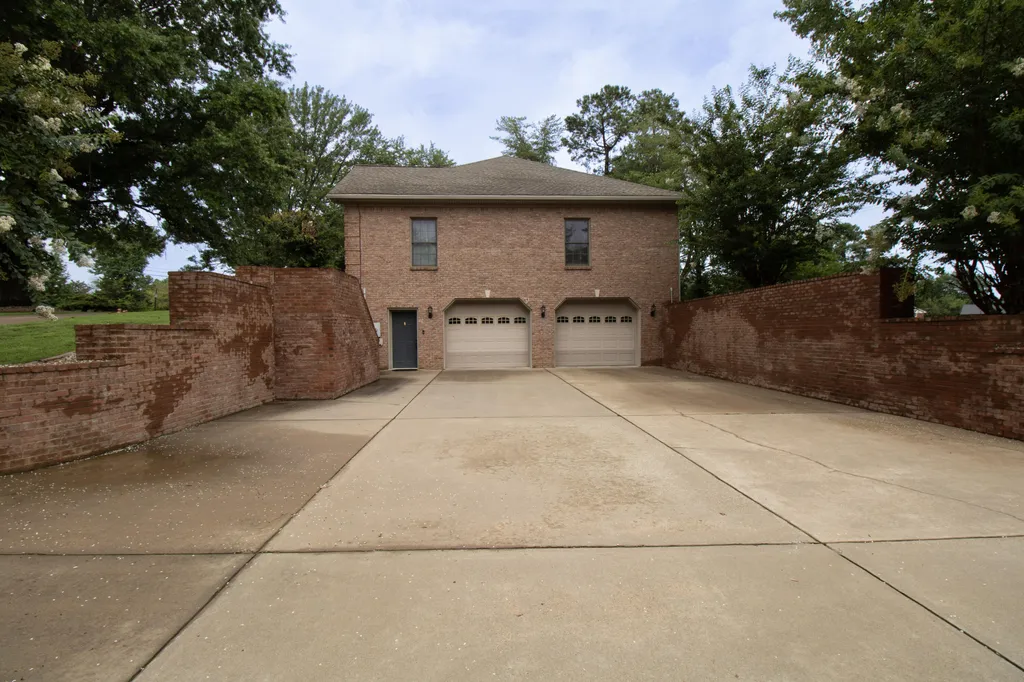 161 Lakeside Drive Paducah KY 42003