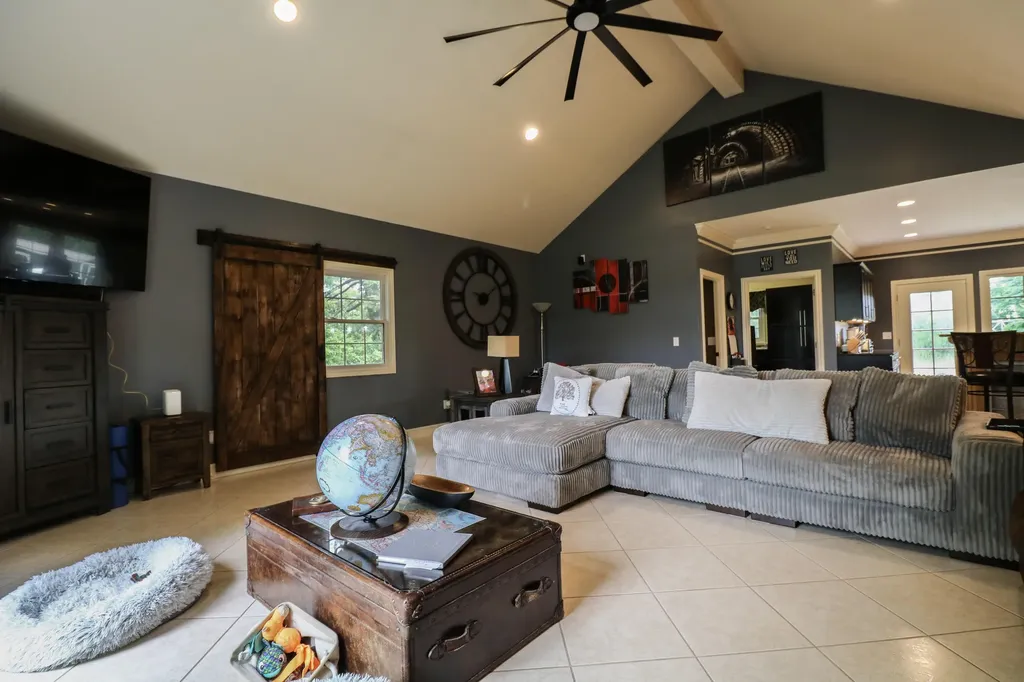 161 Lakeside Drive Paducah KY 42003