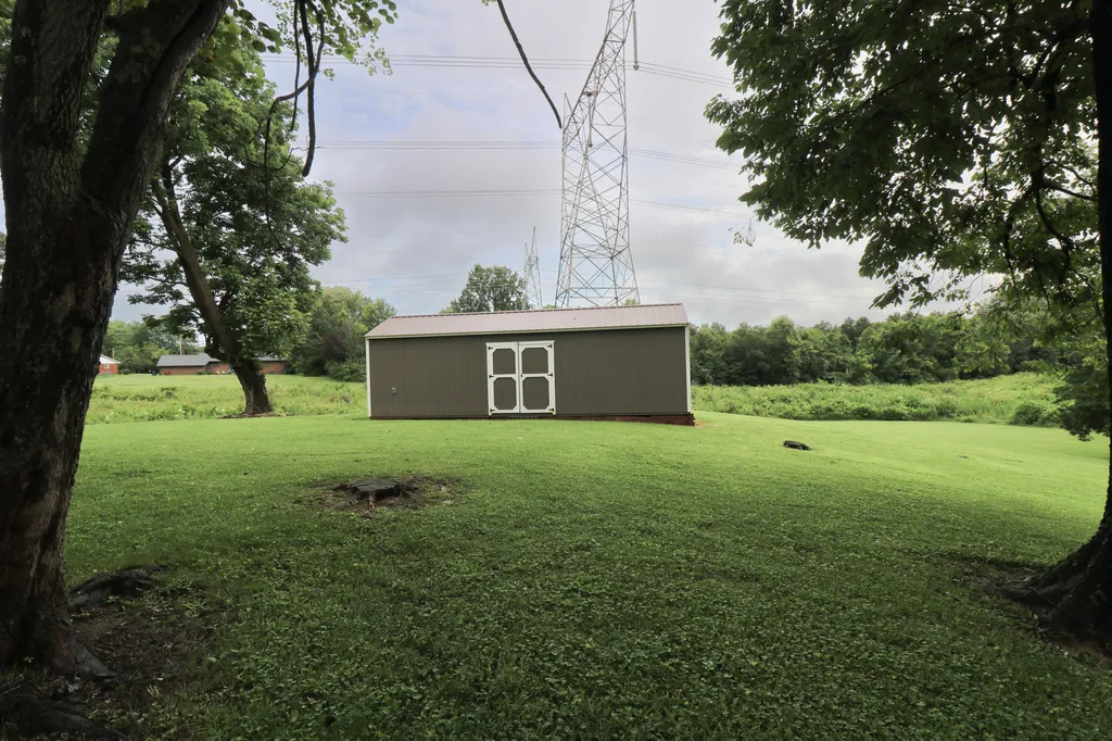 161 Lakeside Drive Paducah KY 42003