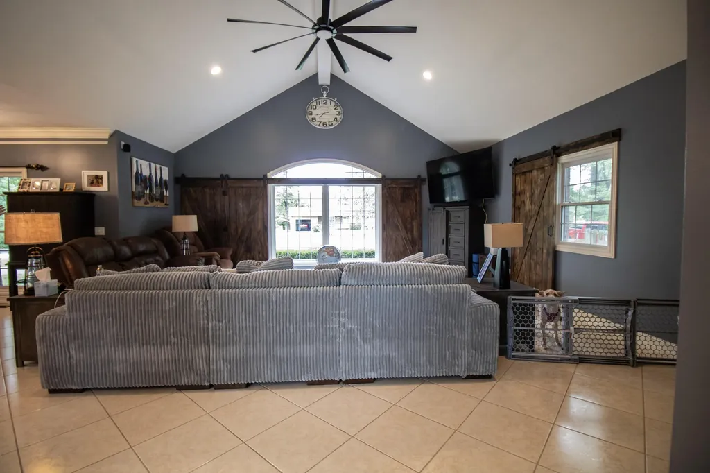 161 Lakeside Drive Paducah KY 42003
