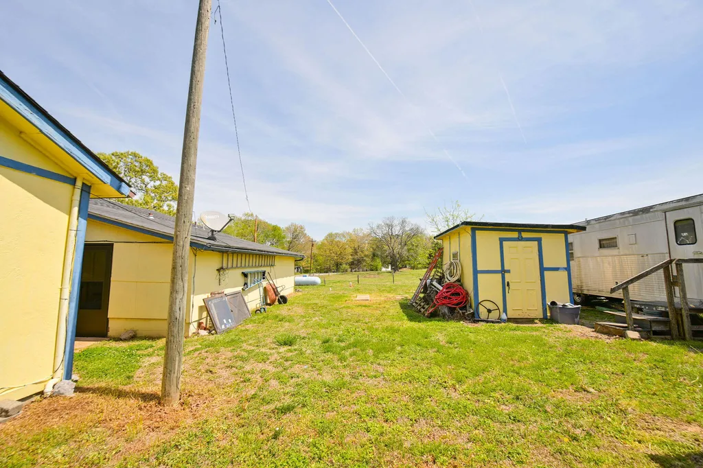 1119 Rowlett Trail Murray KY 42071