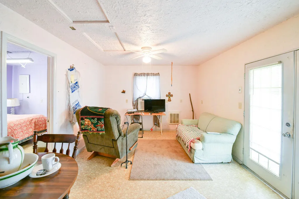 1119 Rowlett Trail Murray KY 42071