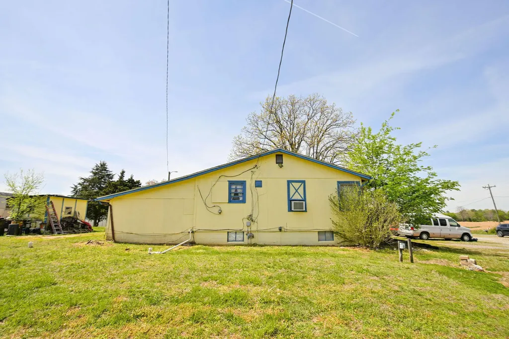 1119 Rowlett Trail Murray KY 42071