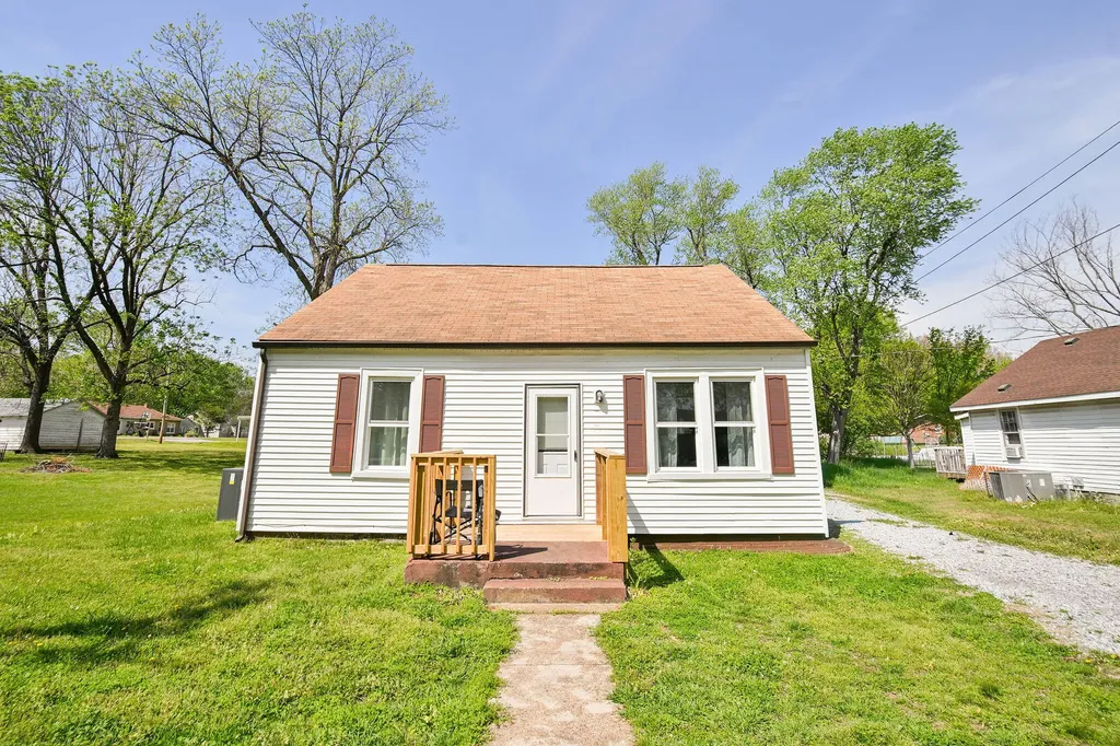 402 W Highland Drive Fulton KY 42041