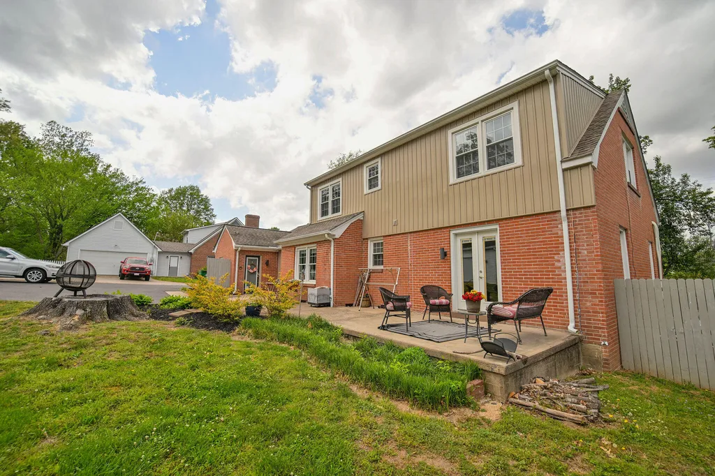 718 Backusburg Road Mayfield KY 42066