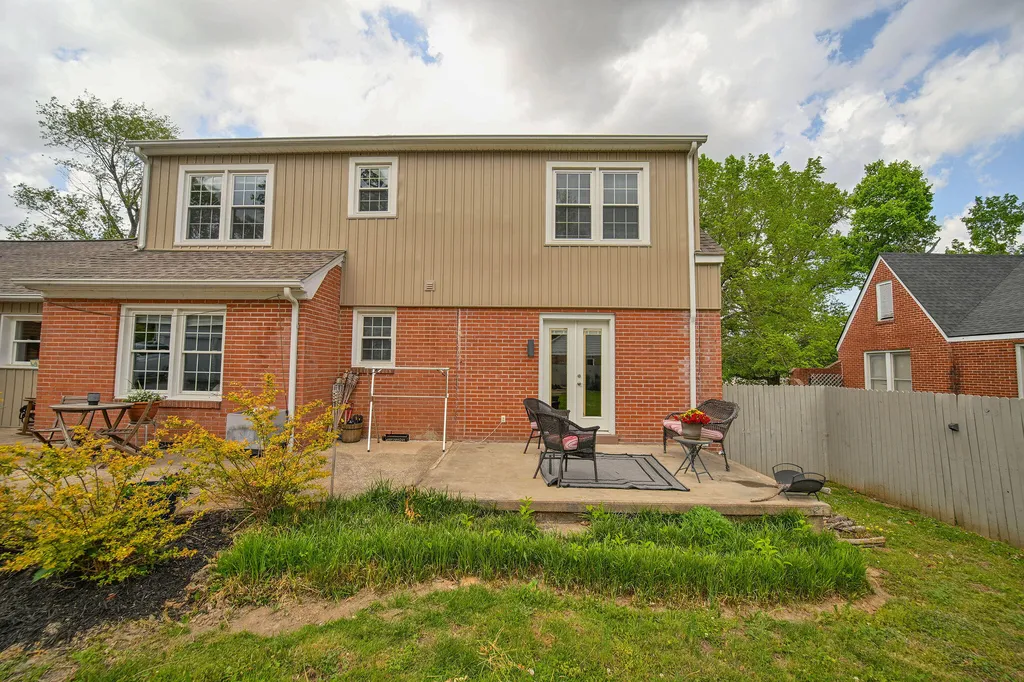718 Backusburg Road Mayfield KY 42066