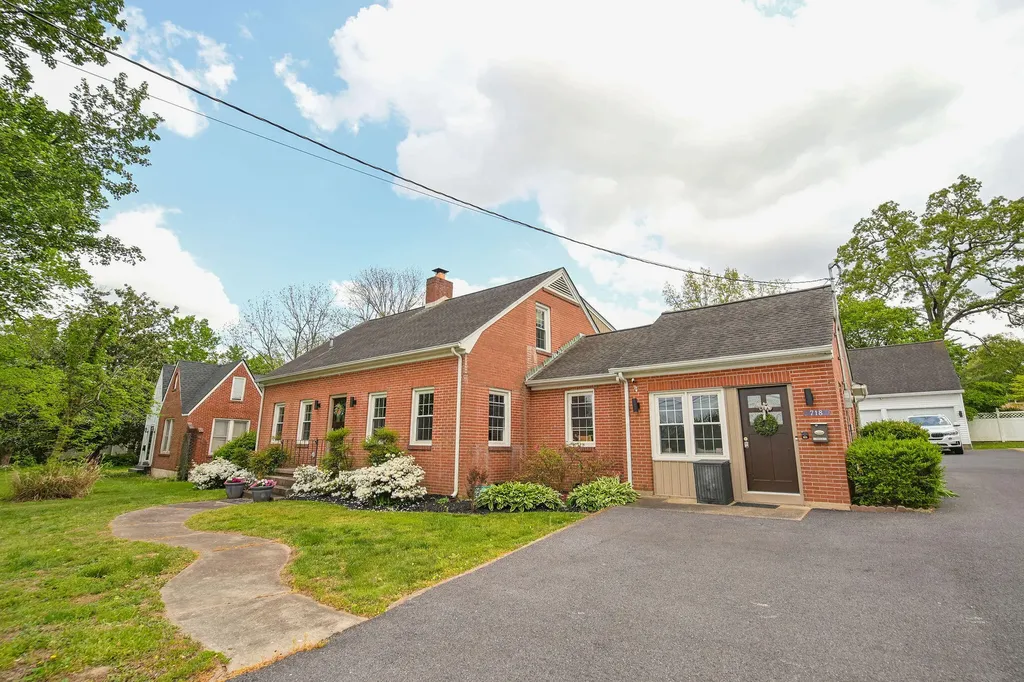 718 Backusburg Road Mayfield KY 42066
