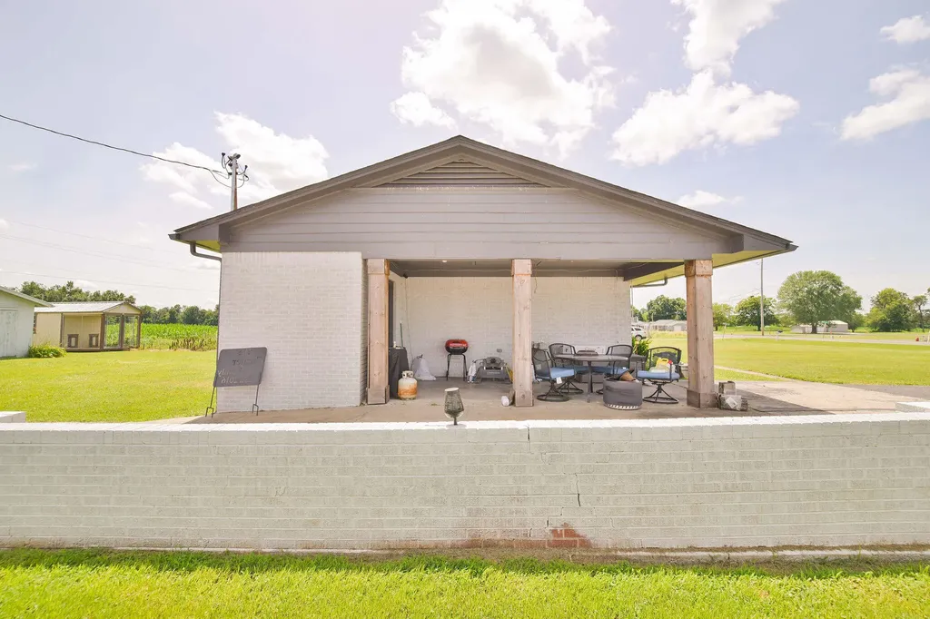 3089 State Route 58 E Mayfield KY 42066