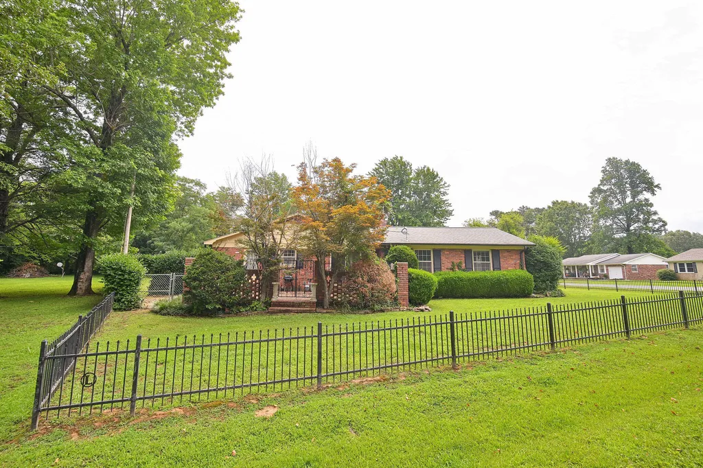 165 Myrna Drive Paducah KY 42003