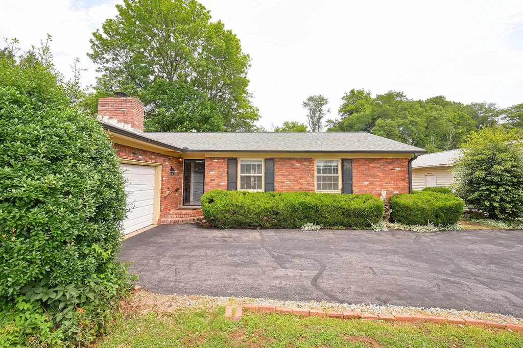 165 Myrna Drive Paducah KY 42003