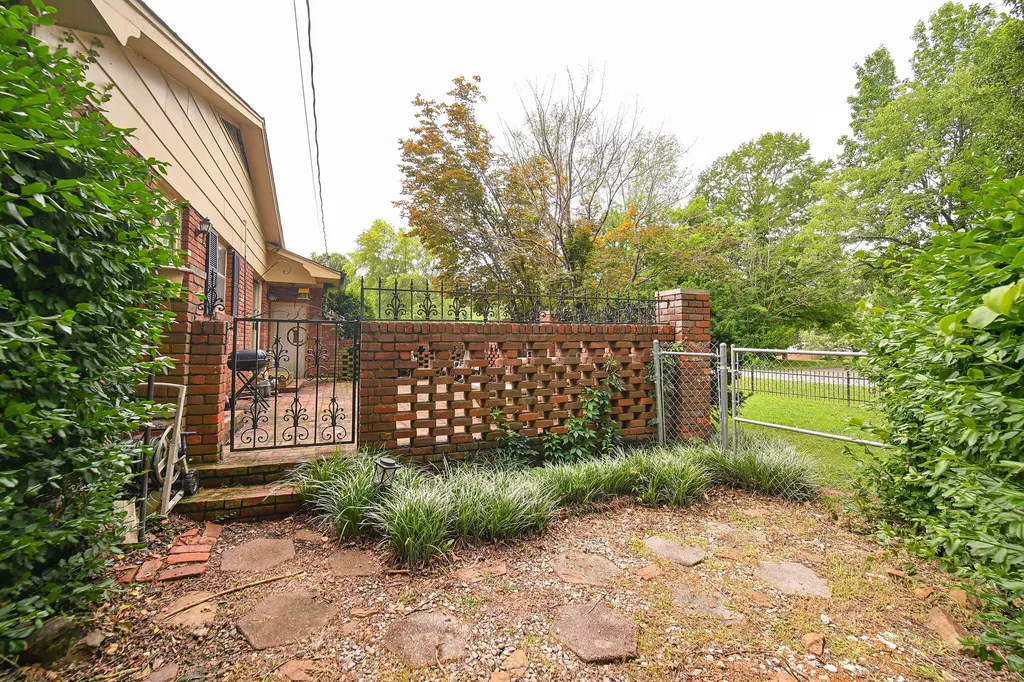 165 Myrna Drive Paducah KY 42003