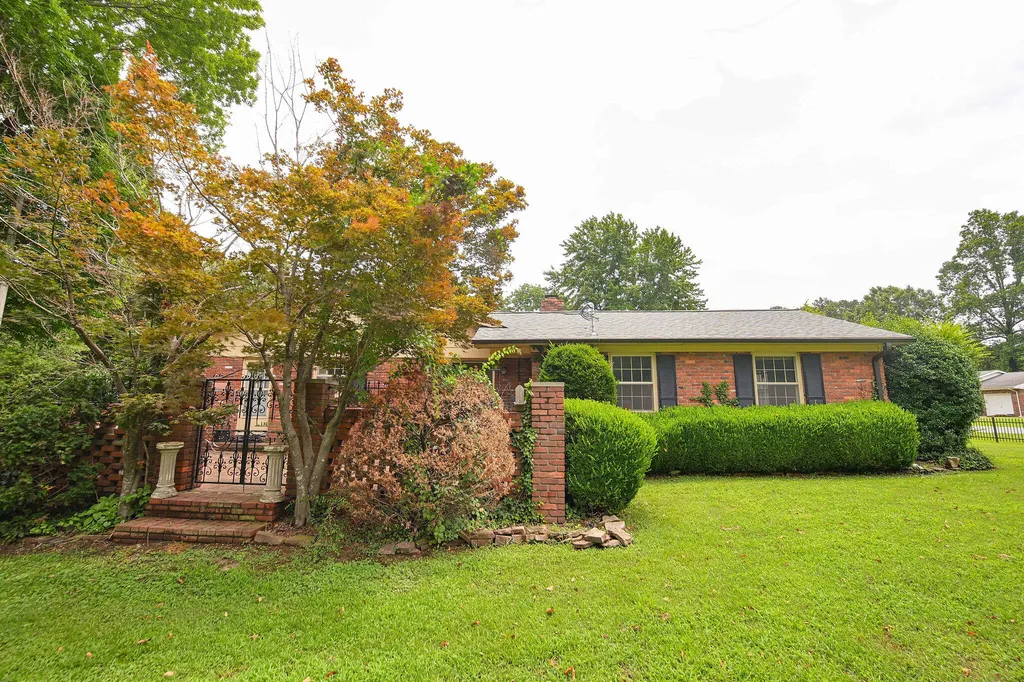 165 Myrna Drive Paducah KY 42003