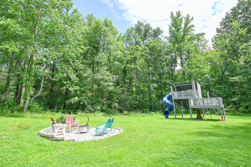 2050 Clark Line Road Paducah KY 42003