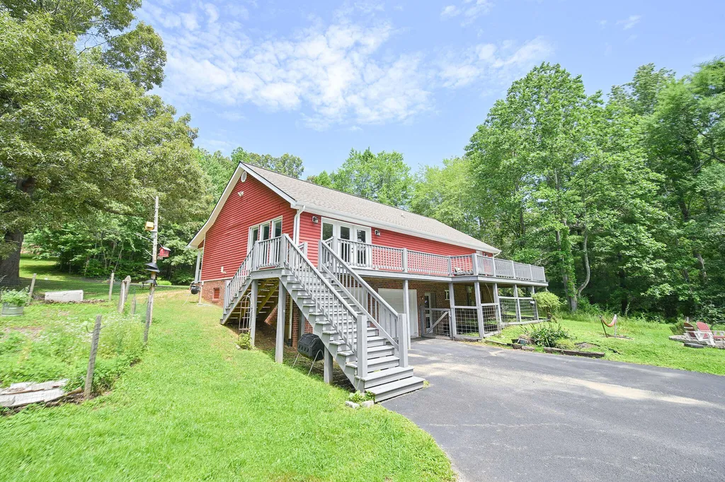 2050 Clark Line Road Paducah KY 42003