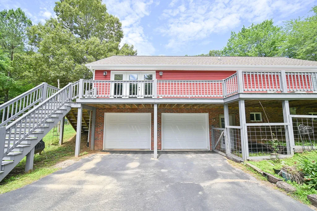 2050 Clark Line Road Paducah KY 42003