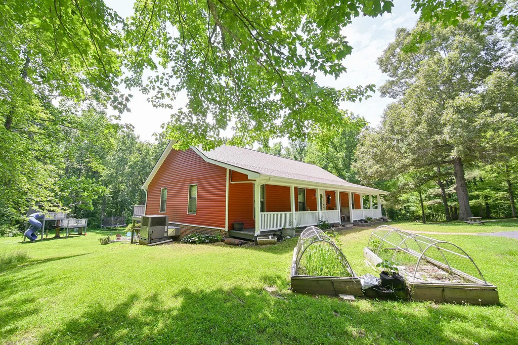 2050 Clark Line Road Paducah KY 42003