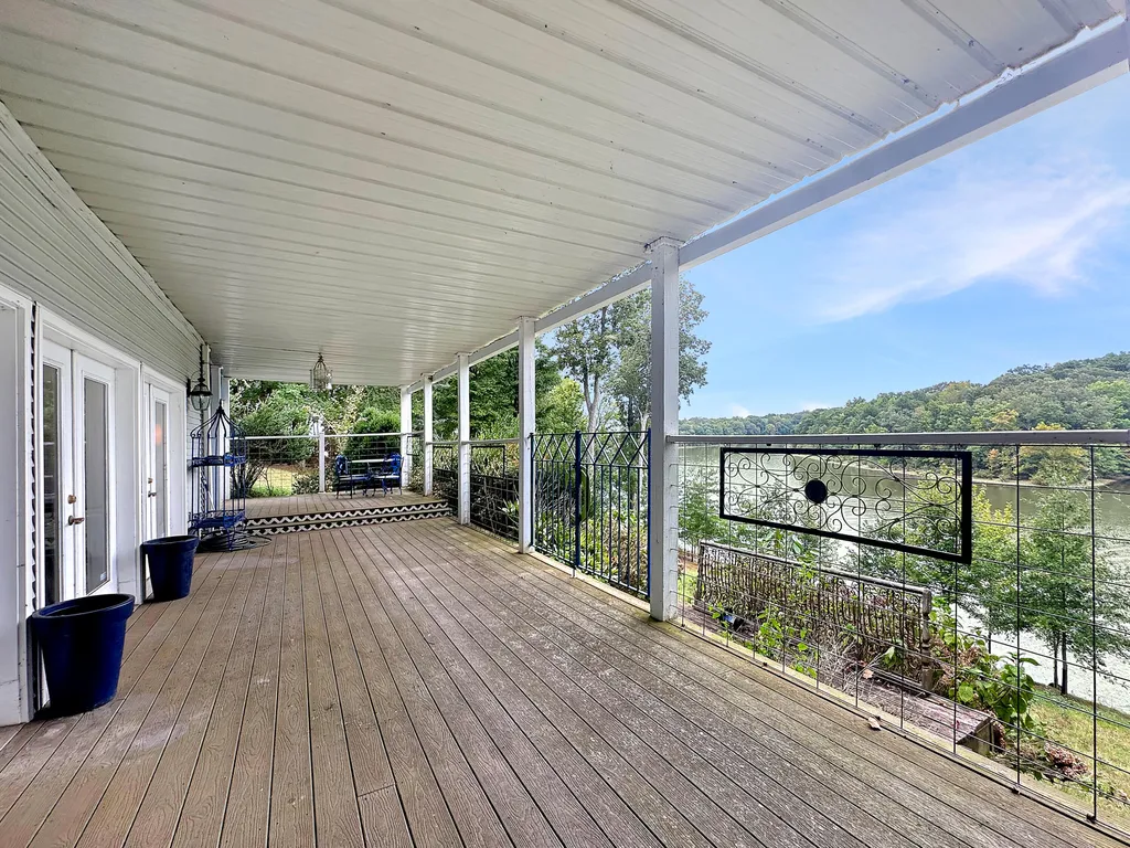 208 Goose Creek Drive Cadiz KY 42211
