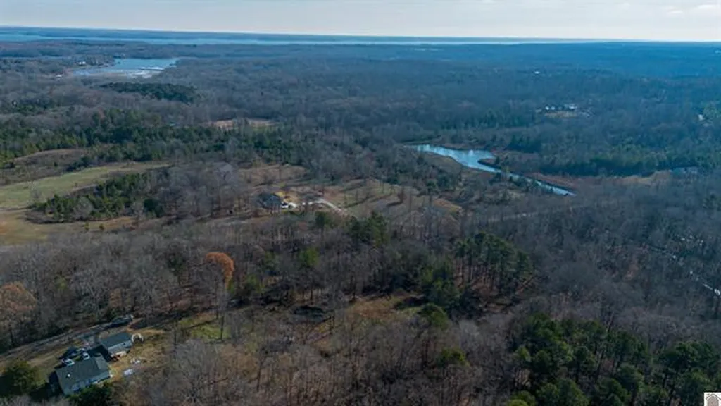 Lot #3 #4 #5 & 37.66 Acre Bear Run Trail Benton KY 42025