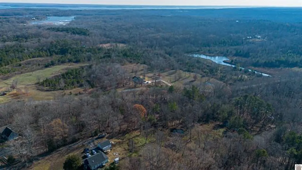 Lot #3 #4 #5 & 37.66 Acre Bear Run Trail Benton KY 42025