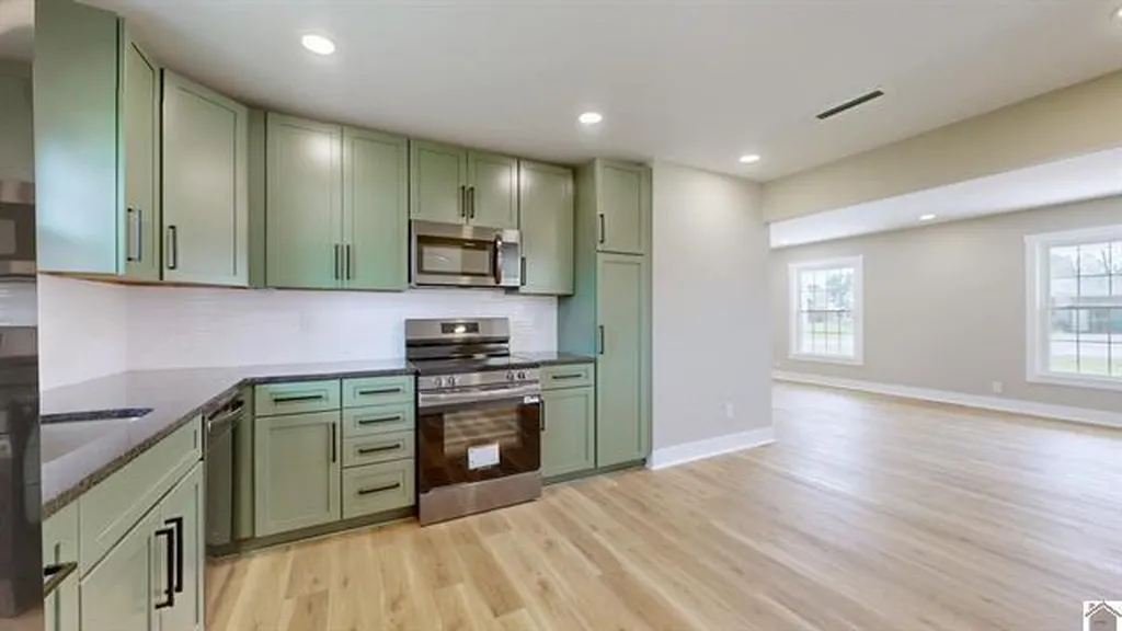 1522 Kirkwood Drive Murray KY 42071