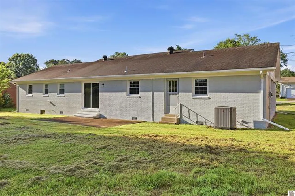 1522 Kirkwood Drive Murray KY 42071