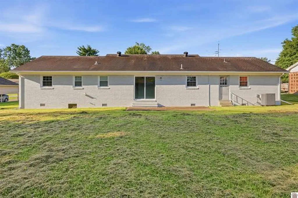 1522 Kirkwood Drive Murray KY 42071