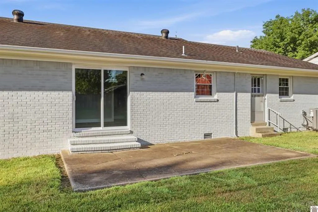 1522 Kirkwood Drive Murray KY 42071