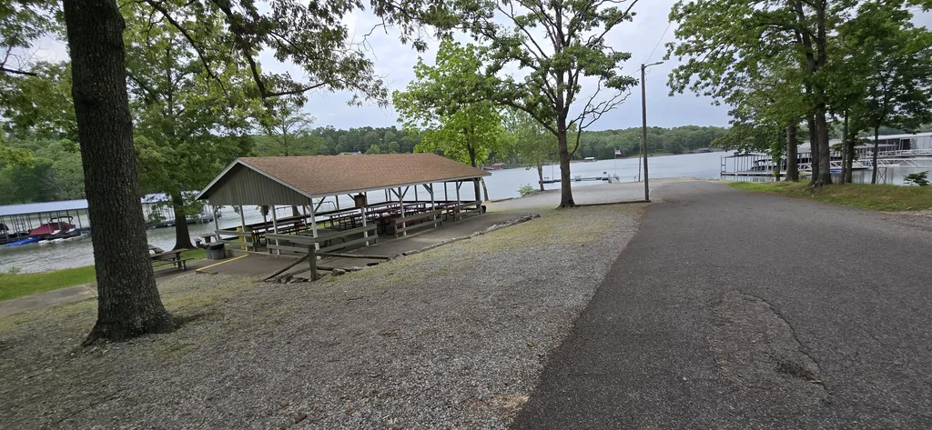 53 Knox Drive Gilbertsville KY 42044