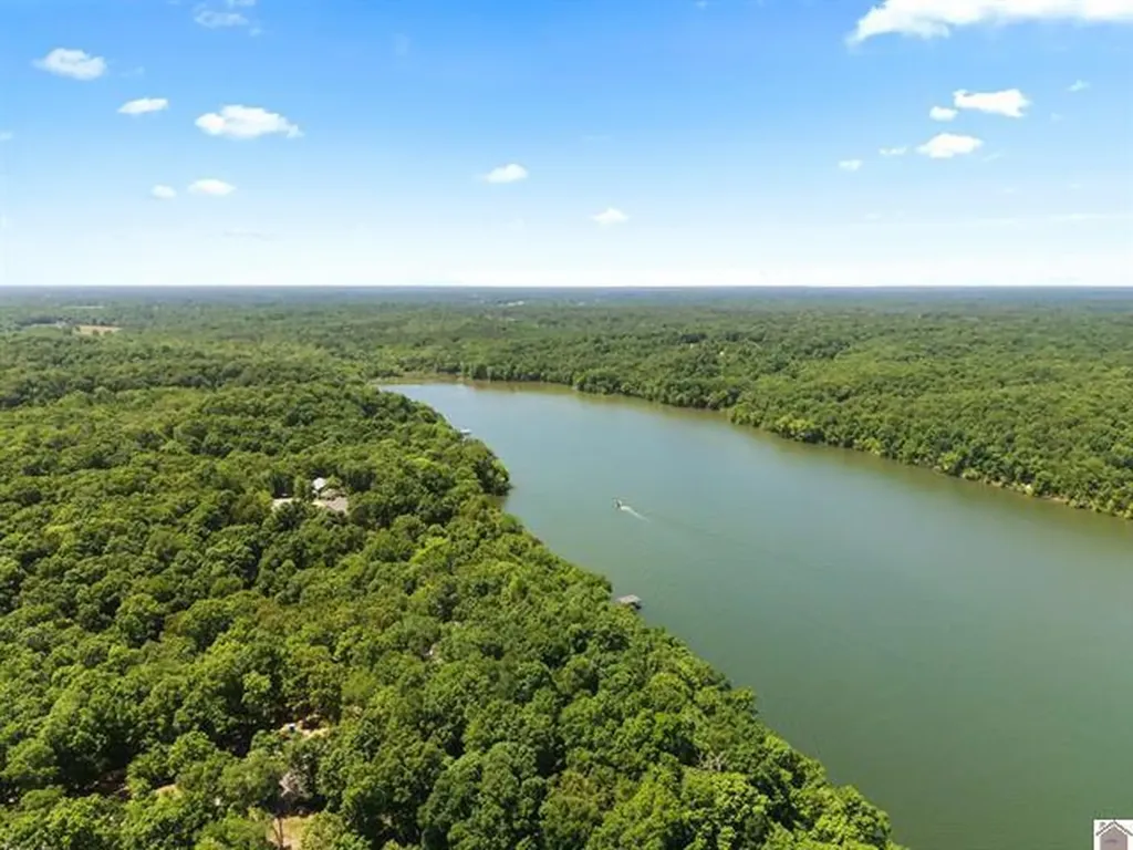Lot 24 Pier Lane Murray KY 42071
