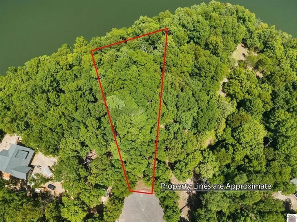 Lot 24 Pier Lane Murray KY 42071